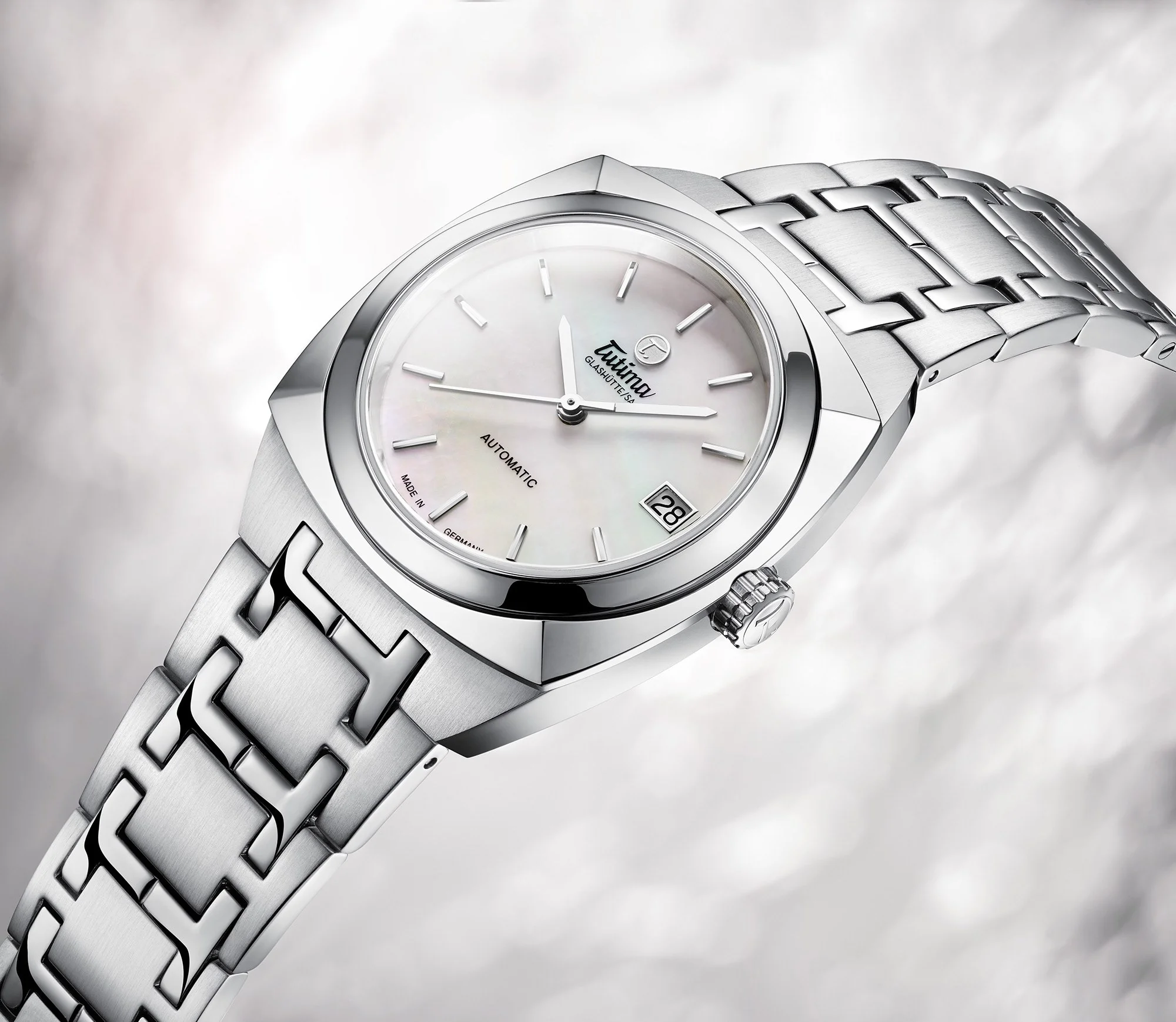 Lady 6700-01 — lifestyle