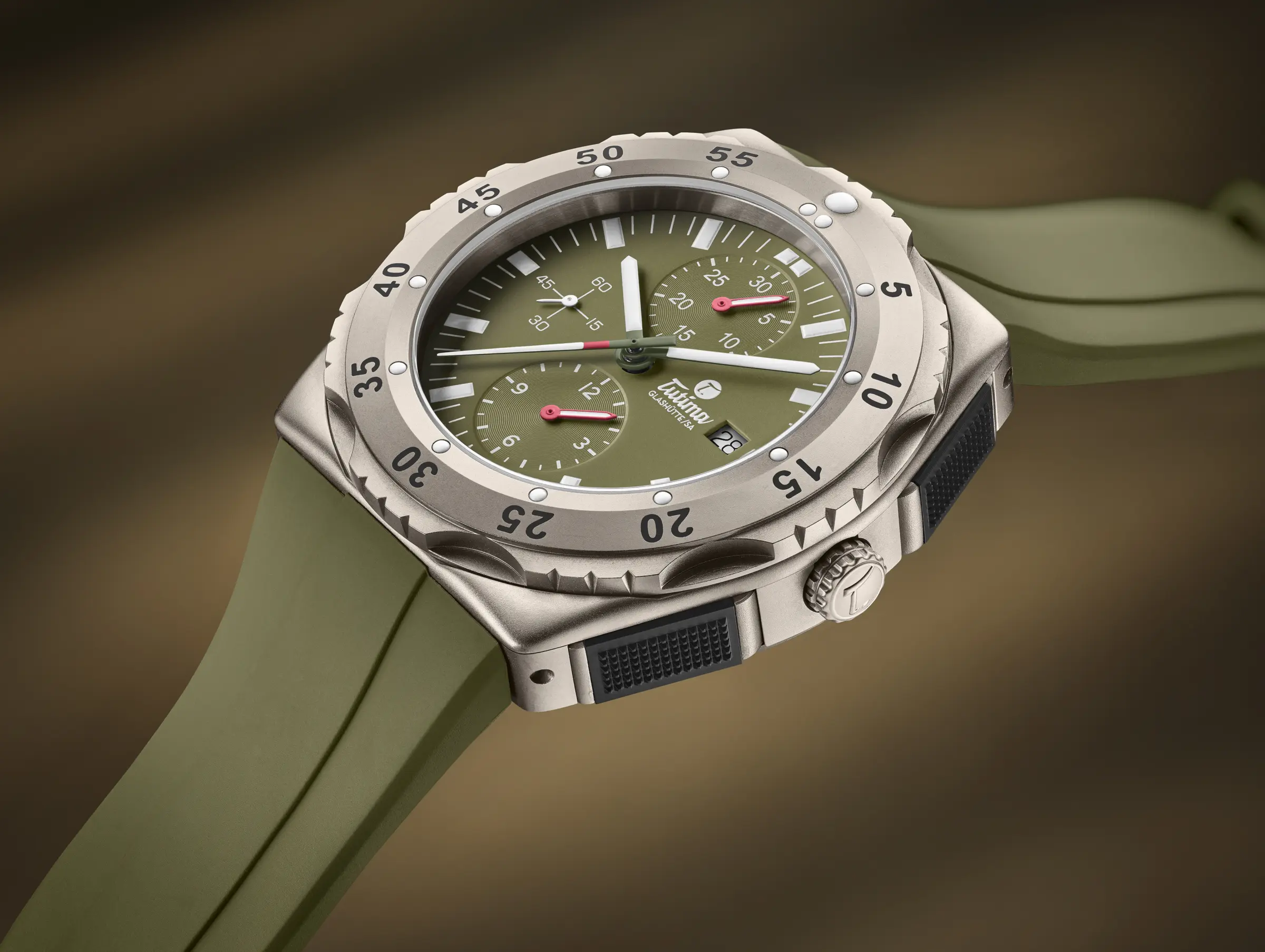 Mara Safari Chronograph 6451-53 — prospettiva
