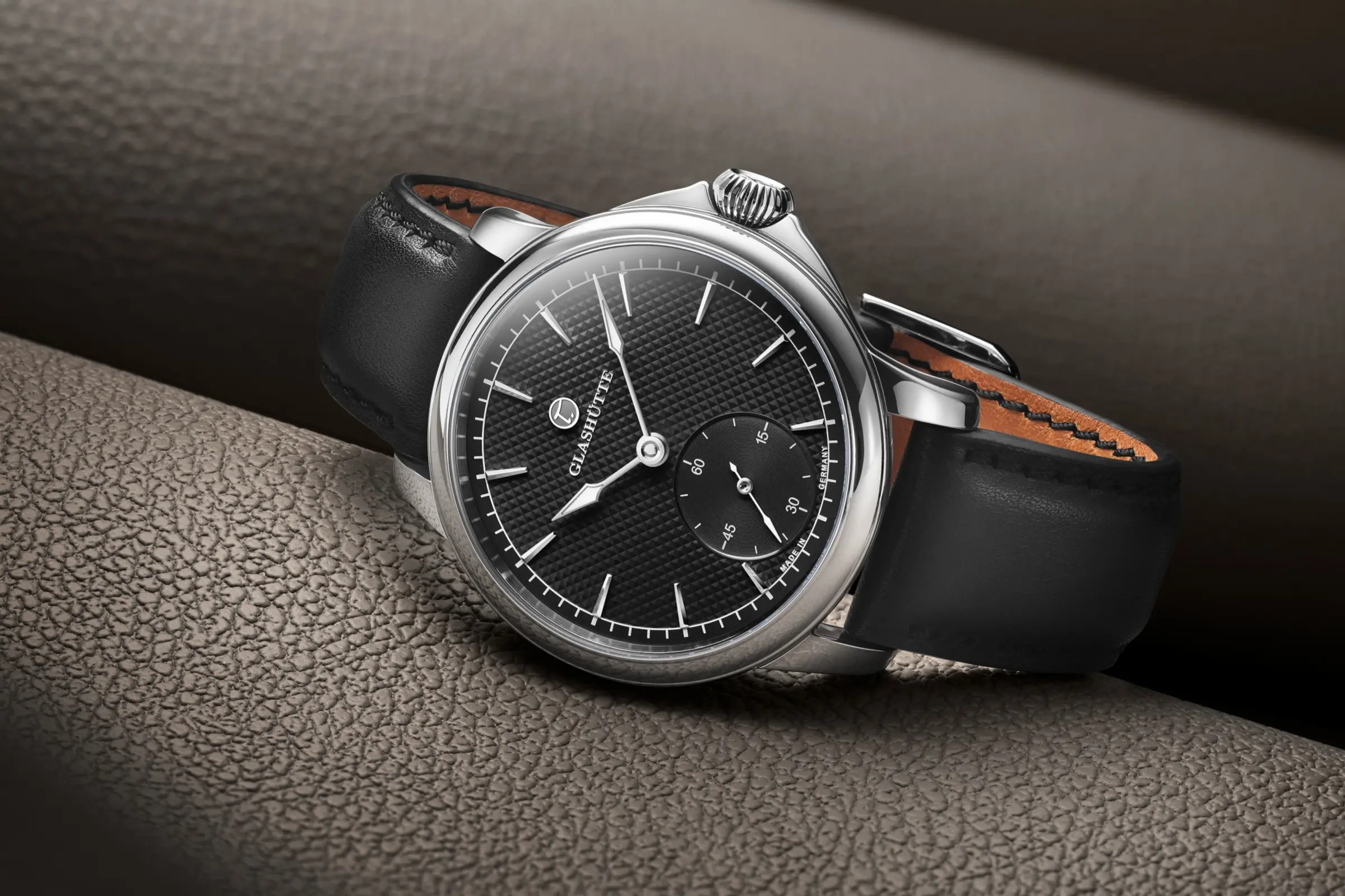 Patria 6612-01 — lifestyle