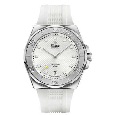 M2 Seven Seas S – Tennis Edition