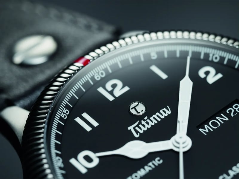 Grand Classic Automatic 628-07 — 斜め