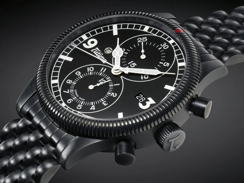 Grand Classic Black Chronograph 781-32 — detail